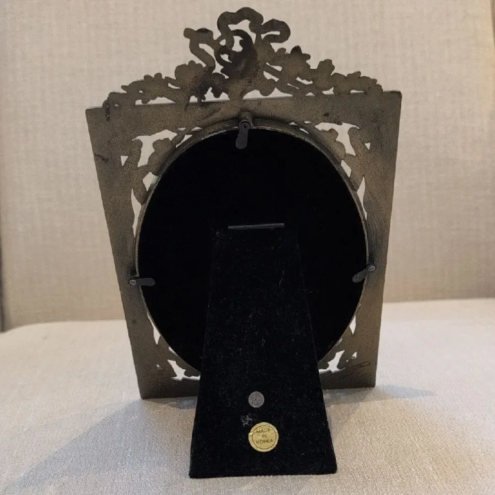 Vintage Antique Bronze Metal Ornate Floral Picture Photo Frame